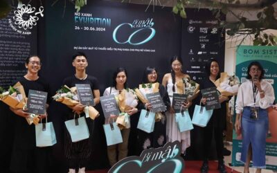 Nơ xanh Exhibition: “Bí mật của cổ” khai mạc thành công